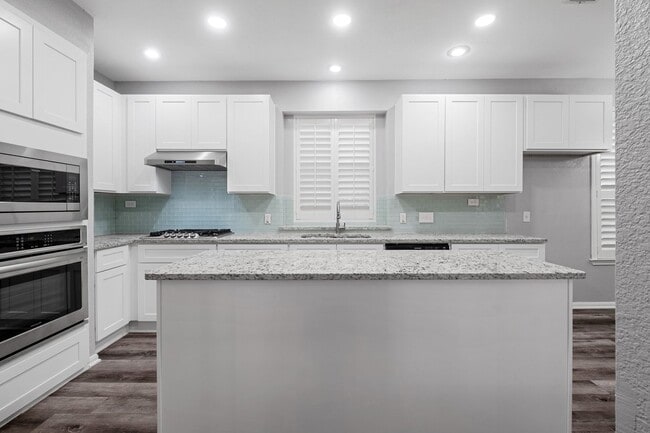Building Photo - Updated 4 Bedroom, 3 Bath, 2 Story Home in...