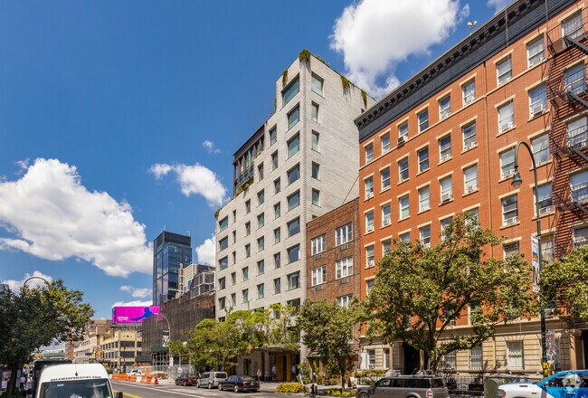 Building Photo - 345-349 W 14th St