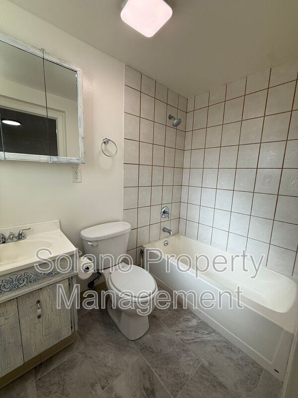 Foto del edificio - 4479 Walters Rd