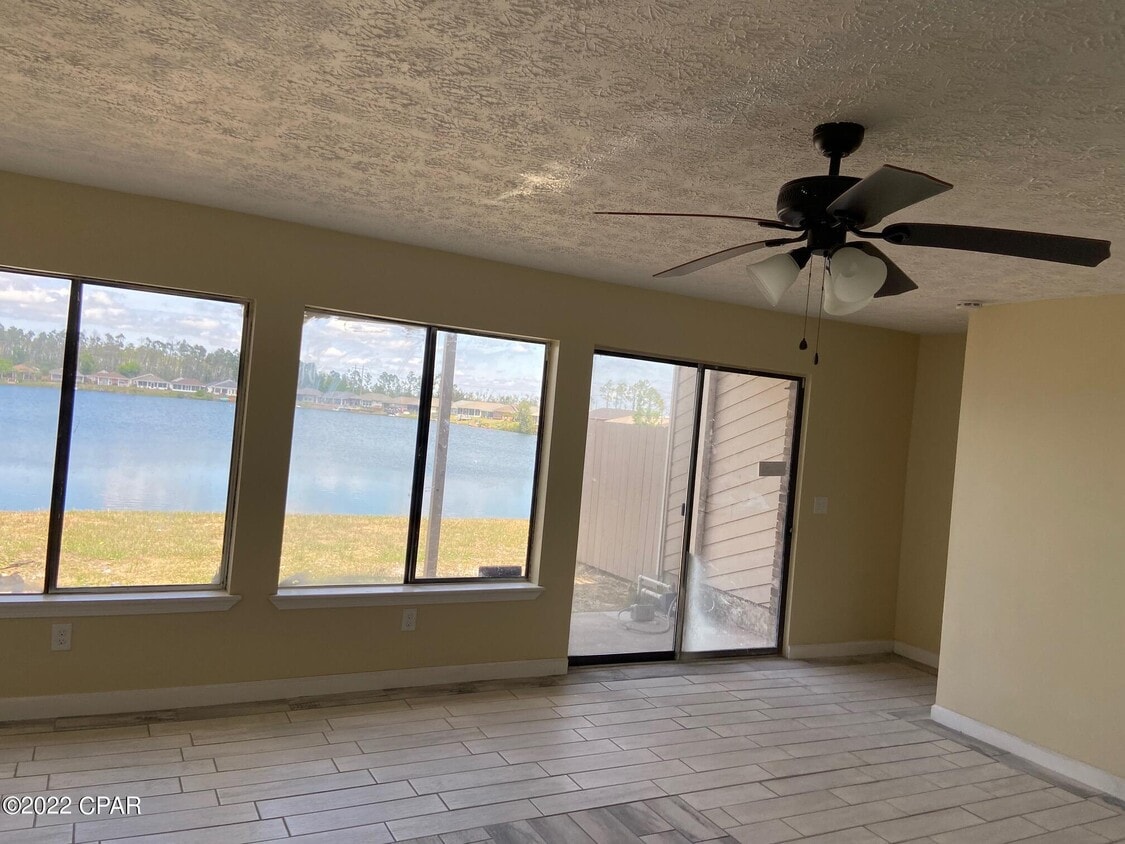 117 Marin Dr Unit 117, Panama City, FL 32405 Room for Rent in Panama