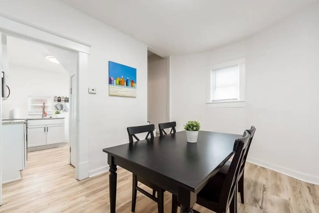 Building Photo - 203 S 22nd St