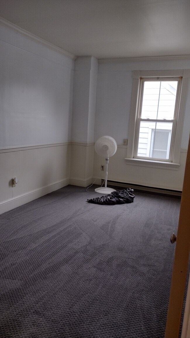 Bedroom 2 - 21 E A St