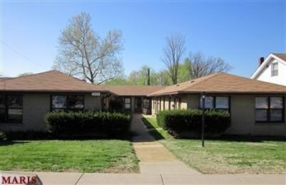 Primary Photo - 9204 Lackland Rd