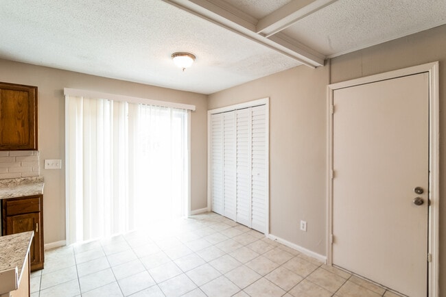 Building Photo - 617 Brailsford Blvd