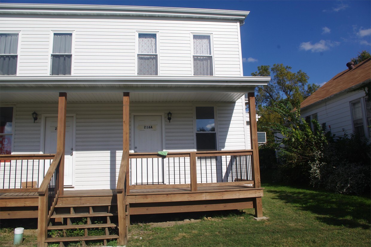 Foto principal - 214-216 S Morrison Ave