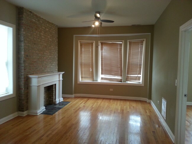 Fotografía del edificio - 230 N Sacramento Blvd