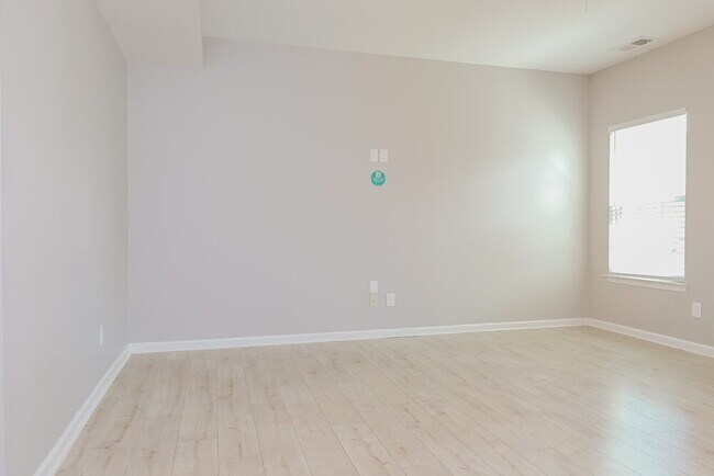 Foto del edificio - 2212 Ambergate Dr