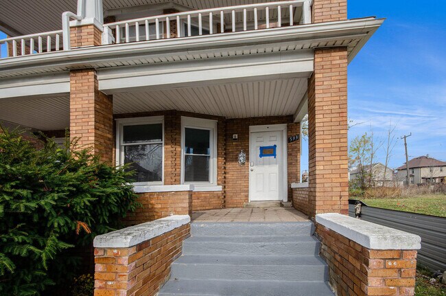 Foto del edificio - 593 Hague St