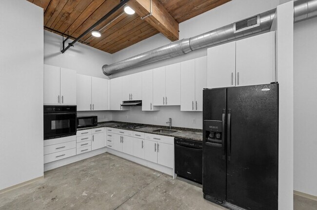 Building Photo - 88 Gerrish Ave