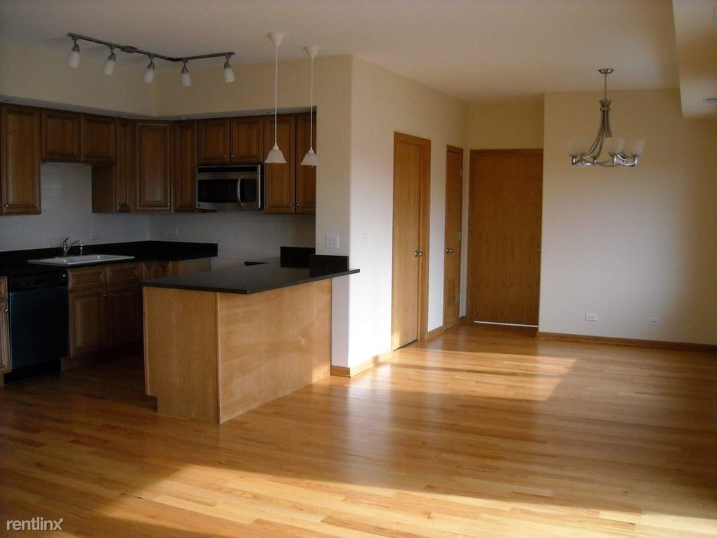 2 br, 2 bath - 5761 W Higgins Ave - 2 br, 2 bath  - 5761 W Higgins Ave