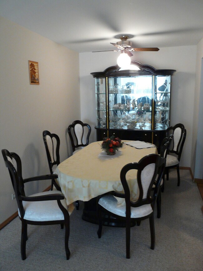 Foto del edificio - 10 Oak Creek Dr