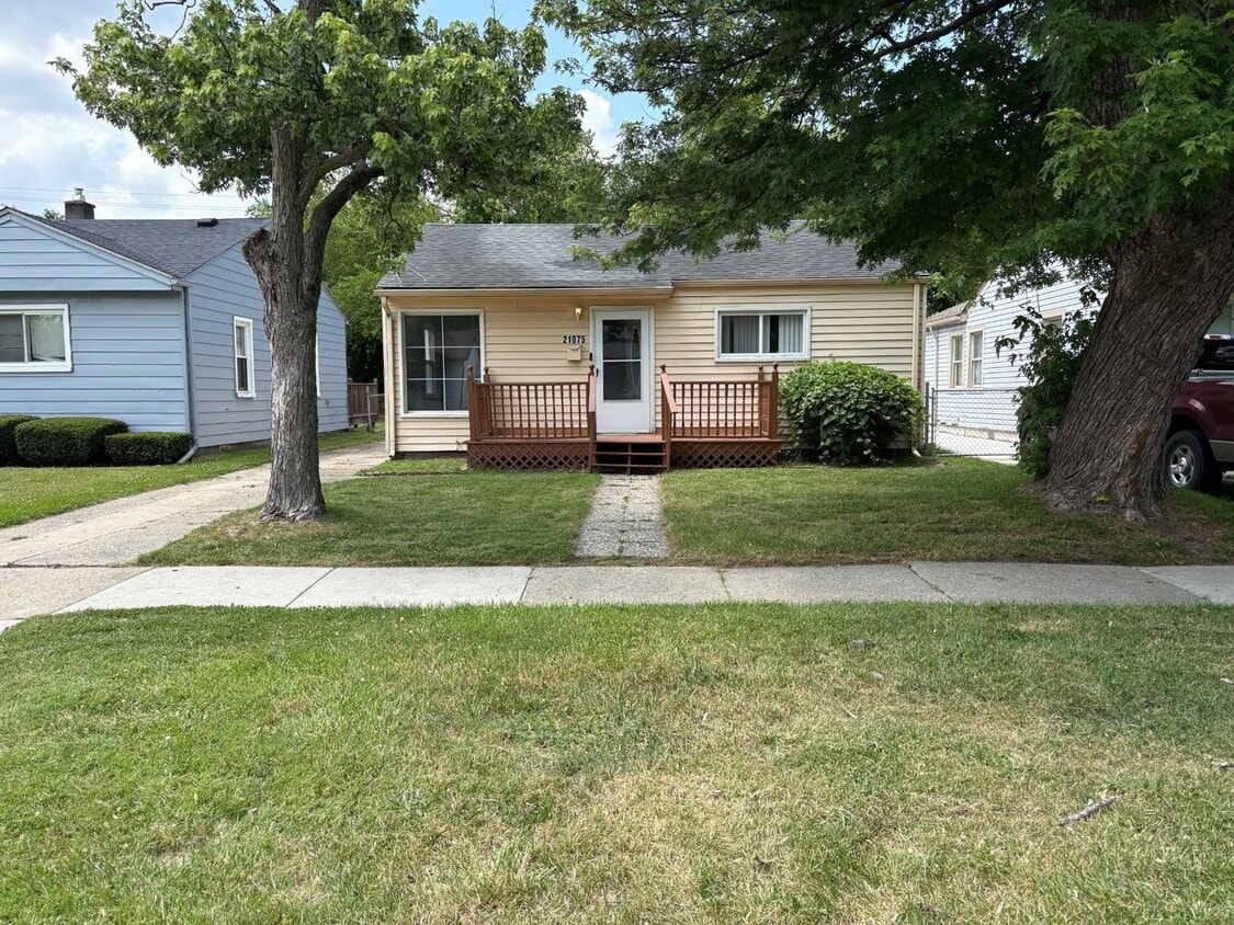 Primary Photo - Cozy 2 Bedroom, 1 bath in Warren