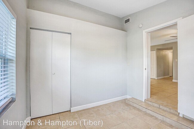 Foto del edificio - 4 br, 2 bath House - 1415 ZENITH PLACE