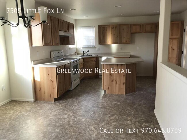 Foto del edificio - 7505 Little Fox Ln