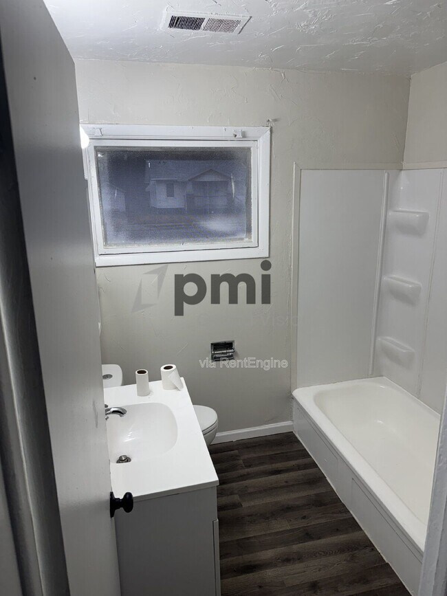 Foto del edificio - 309 E Garfield Ave