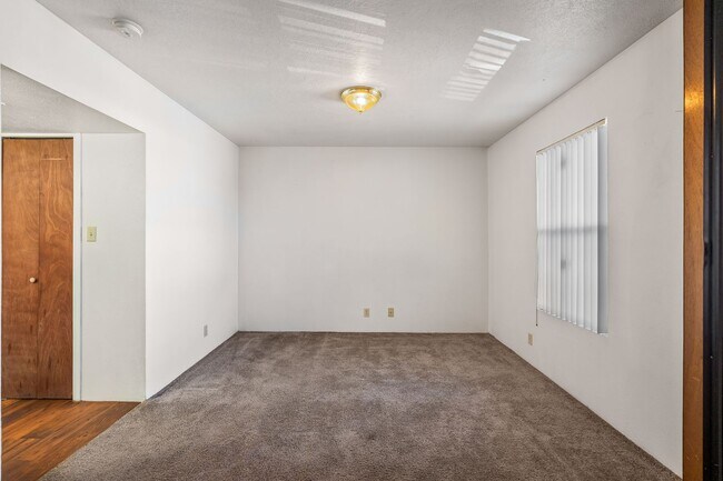 Interior Photo - FREE UTILITIES!!   GREAT VIBES!!