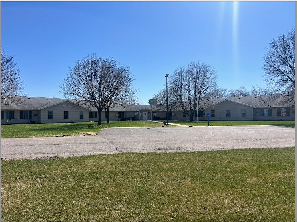 Foto del edificio - 745 Streeter Dr