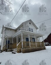 Building Photo - 1236 1/2-1236 1/2 E Locust St