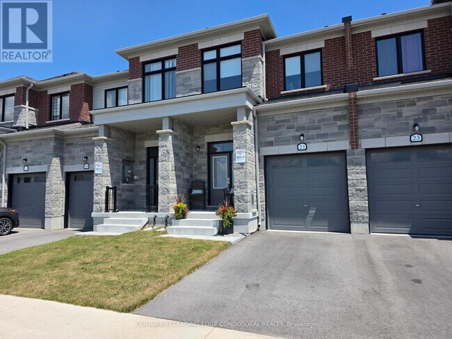 Building Photo - 21 Milady Cres