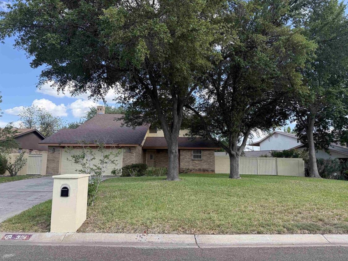 Primary Photo - 901 Eden Ln
