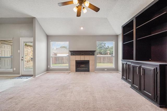 Foto del edificio - 7700 Glenoaks Dr