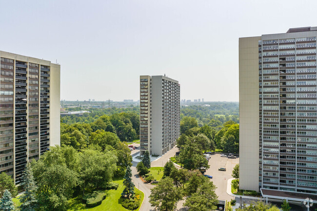 Building Photo - Wynford South