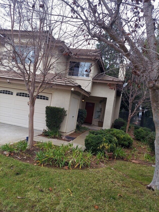 Primary Photo - 1176 Amberton Ln