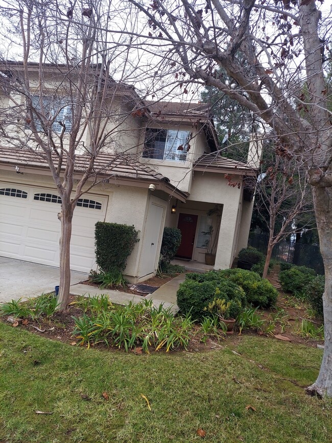 Building Photo - 1176 Amberton Ln