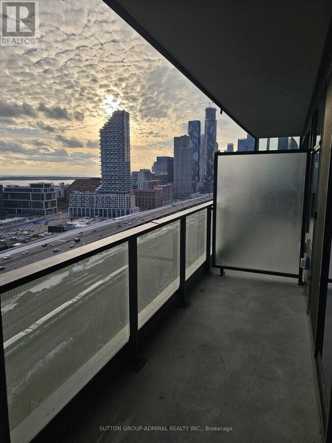 Building Photo - 35 Parliament St