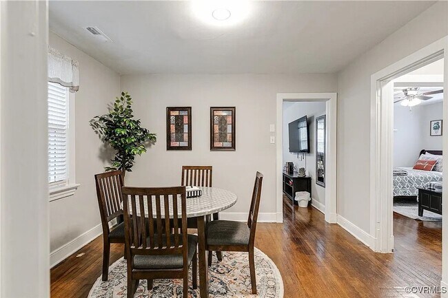 Building Photo - Charming 2-bedroom 1 bath