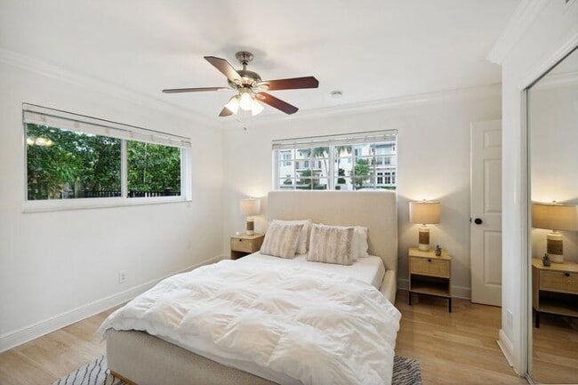 Foto del edificio - 49 SE 7th Ave