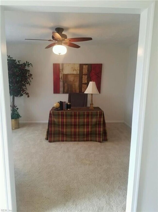 Building Photo - Remodeled 3BR Home in Indian Lakes - Grani...