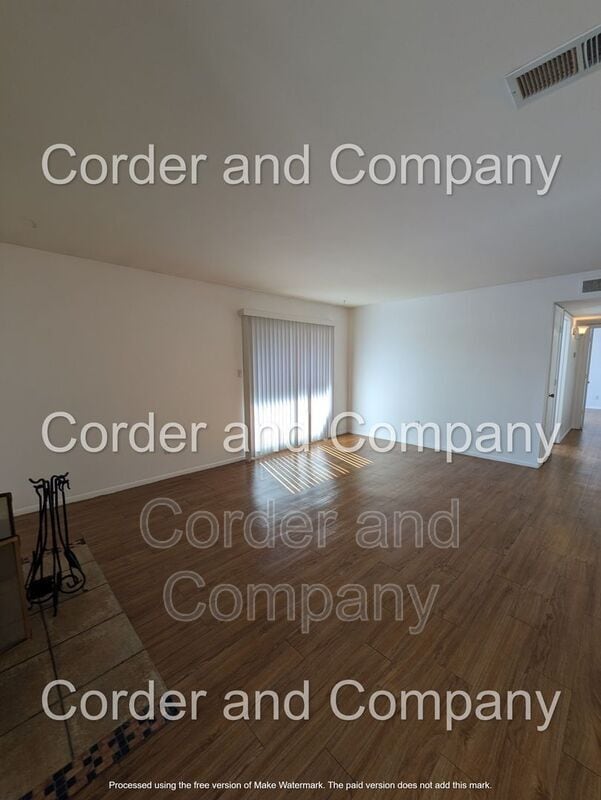 Foto del edificio - 6065 McKinney Dr NE