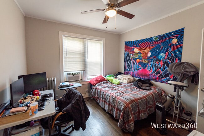 Foto del edificio - 3545 N Troy St