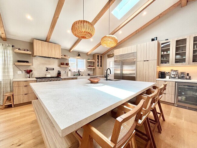 Foto del edificio - 5209 Wavecrest Way