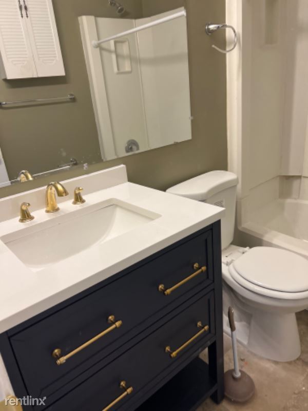Building Photo - 3 br, 2.5 bath Townhome - 14579 Golden Oak Rd