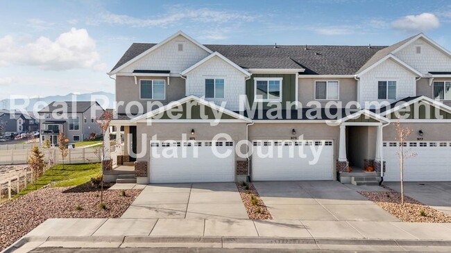 Foto del edificio - Newer Townhome in Saratoga Springs