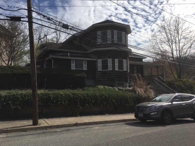 Primary Photo - 27 Bayberry Dr