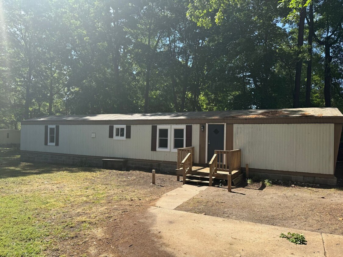 Primary Photo - 2 bedroom 2 full bath single wide trailer