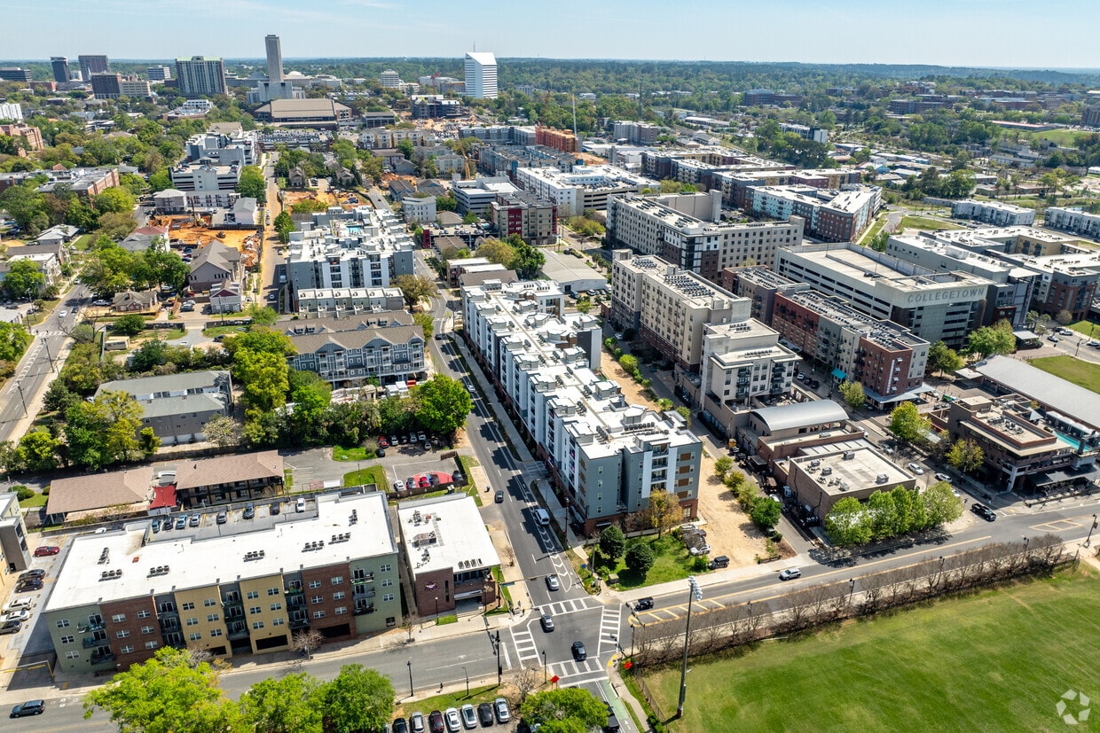 833 W Saint Augustine St - Statehouse Woodward