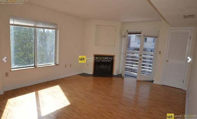 Foto del edificio - 332 Franklin St