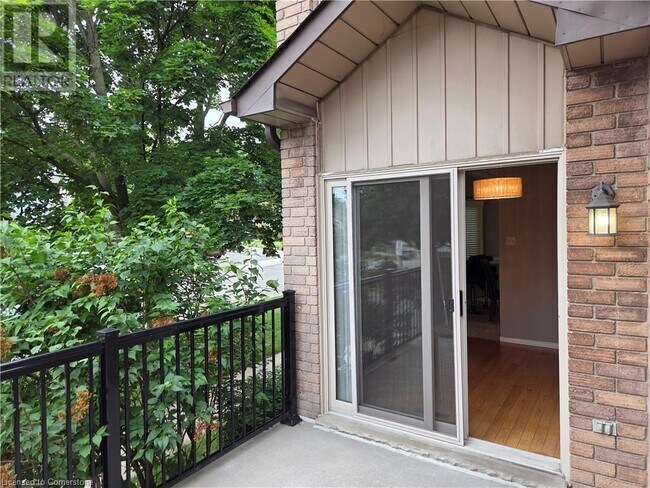 Building Photo - 38 Elora Dr