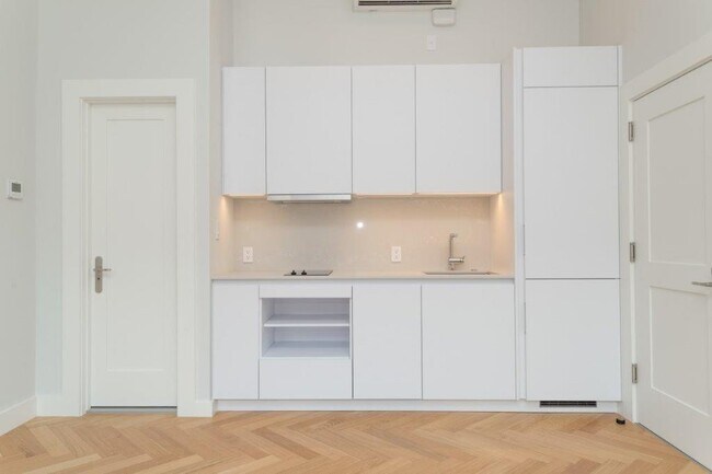 Foto del edificio - 461 Massachusetts Ave