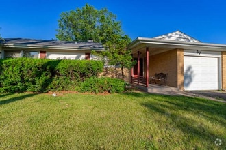 Building Photo - 57 Forest Ln