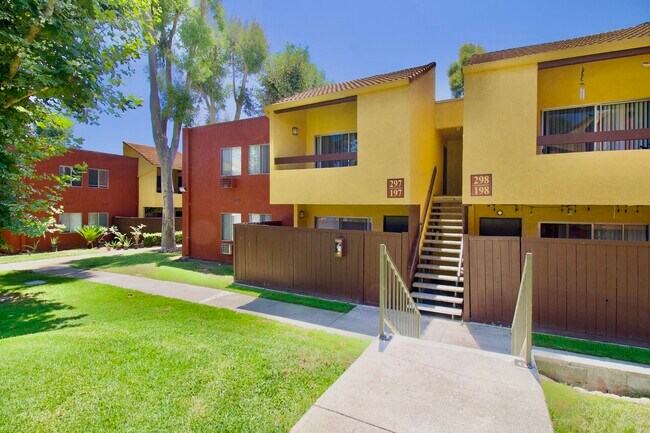 Building Photo - 2600 S Azusa Ave