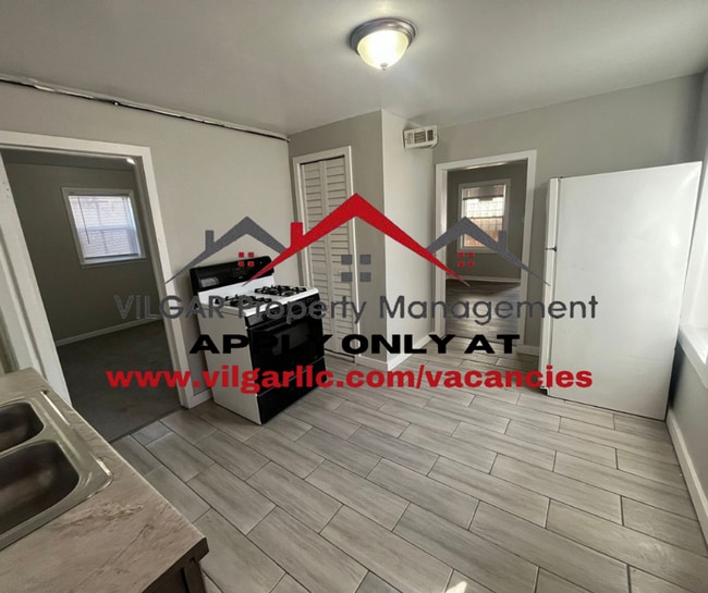 Building Photo - 3732 Deodar St