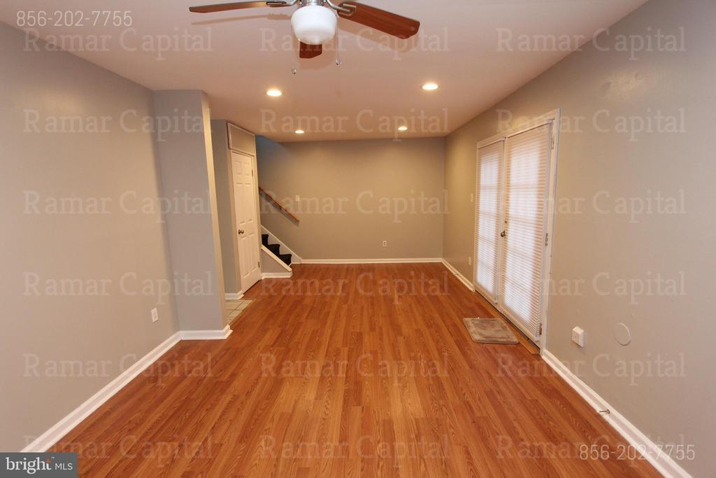 Foto principal - 207 Hampshire Rd