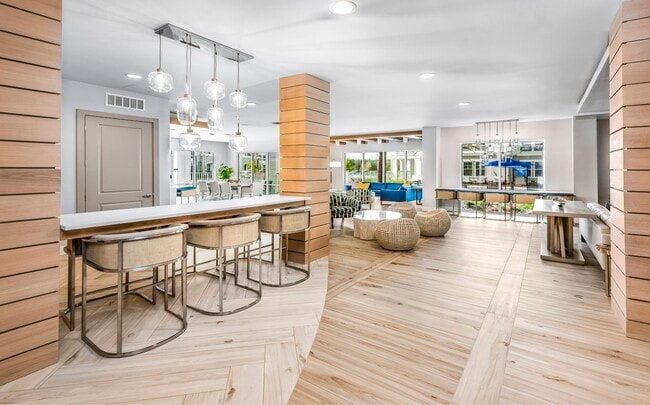 Building Photo - Magnolia Square