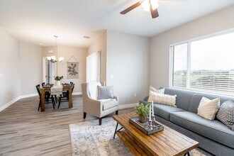 Building Photo - 4127 N Manchester Ct