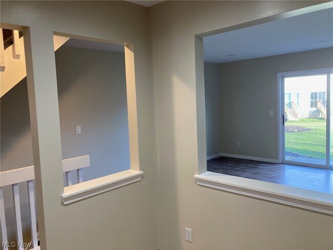 Building Photo - 1014 Meadow Run